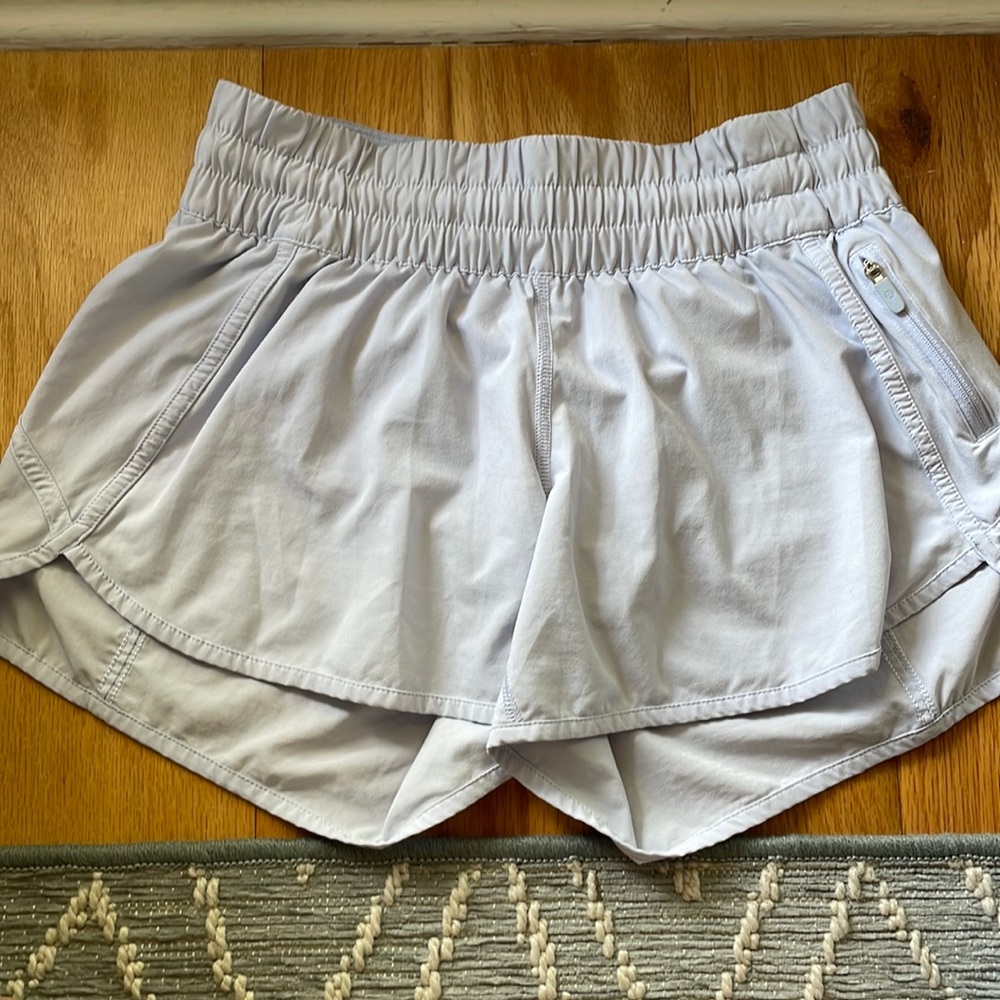 Lululemon track that low rise 4” short